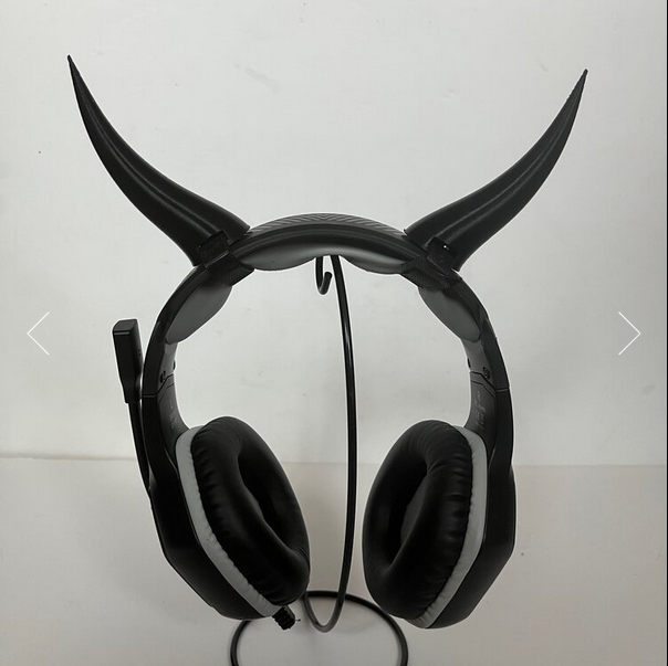 Devil Horns