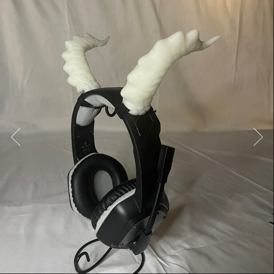Elegant Demon Horns