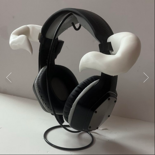 Inward Horns