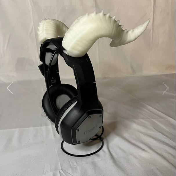 Spiked Horns