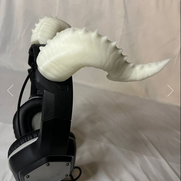 Spiked Horns