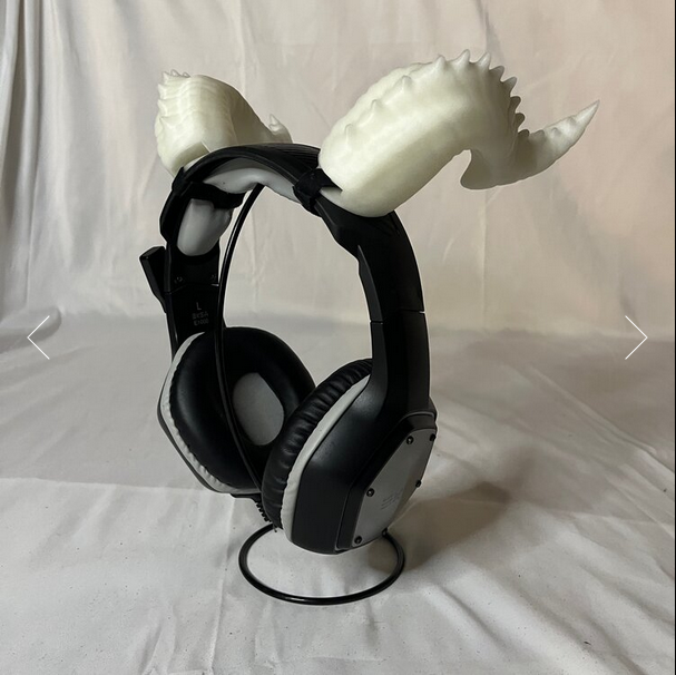 Spiked Horns